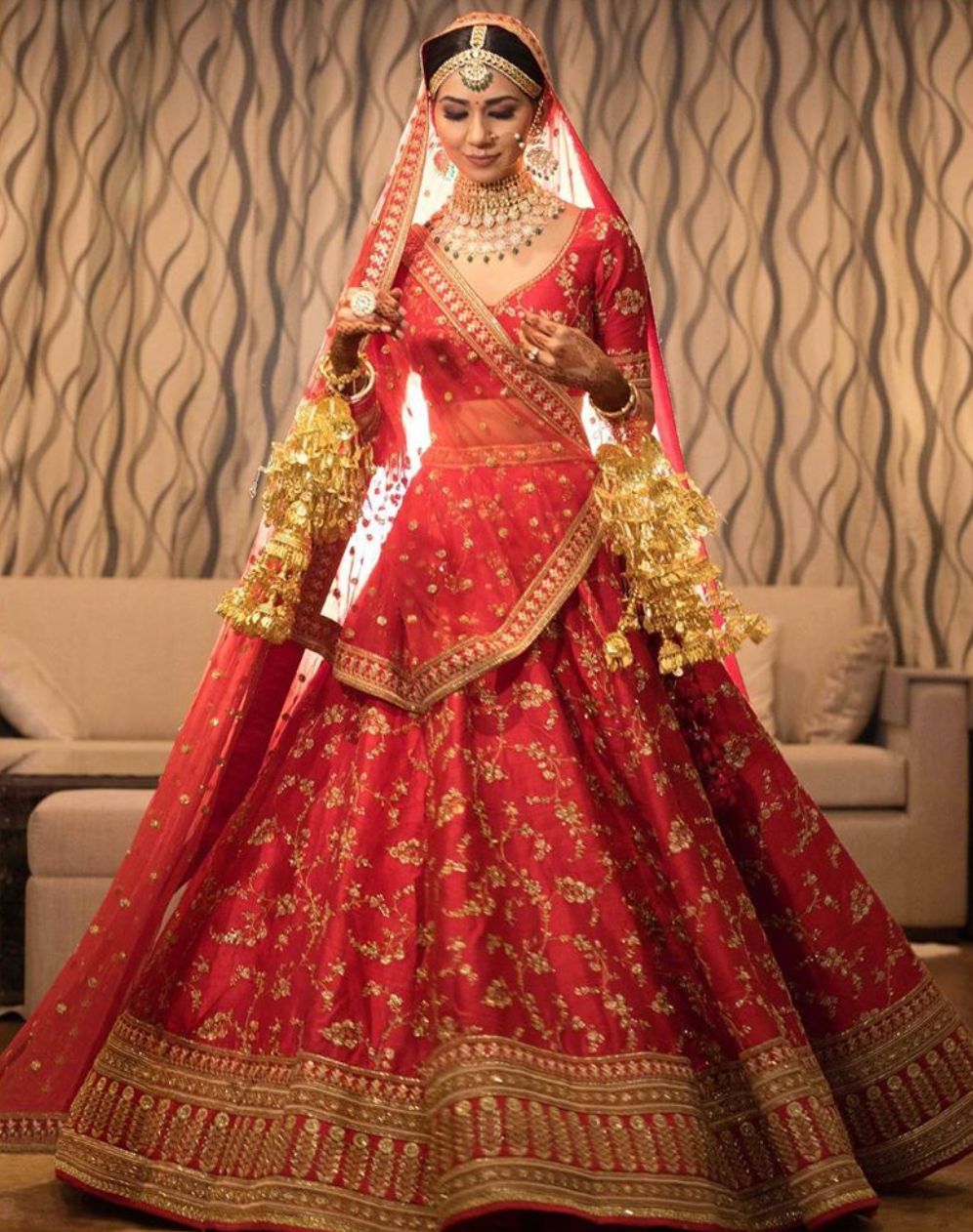 The Beauty of Red Bridal Lehenga: A Comprehensive Guide